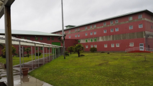 Muere un preso de Teixeiro tras provocar un incendio en su celda