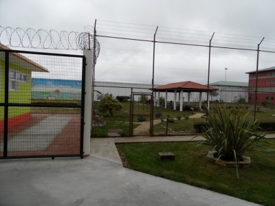 INCENDIO Y CONATO DE MOTIN EN TEIXEIRO