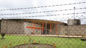 Denuncian que un preso de A Lama agredi&oacute; a un funcionario y trat&oacute; de asfixiar a otro