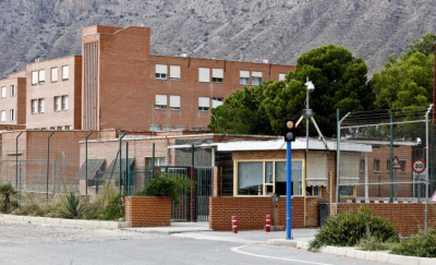 Un grupo de presos de Fontcalent acorrala y propina una paliza a otro interno