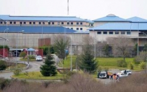 Funcionarios de la prisi&oacute;n de A Lama salvan la vida a dos internos