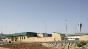 Un interno de la c&aacute;rcel de Mor&oacute;n agrede a dos funcionarios