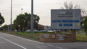 Funcionarios piden equipos de protecci&oacute;n frente al Covid-19 en el penal de Huelva, con 1.100 internos
